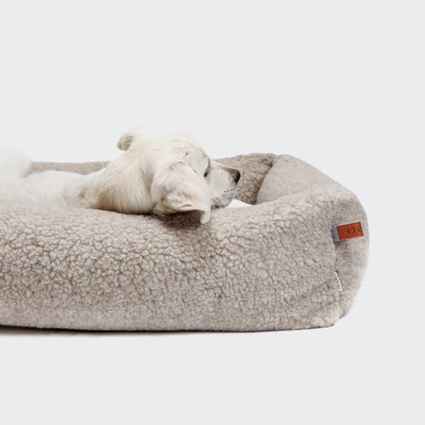 Лежак для собак Cloud7 Sleepy Deluxe Бежевий S Plus 45820 фото