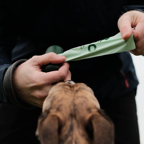 Одноразові пакетики для прибирання за собаками Beco Pets без запаху 120 шт (8 рулонів по 15 шт) 31310 фото